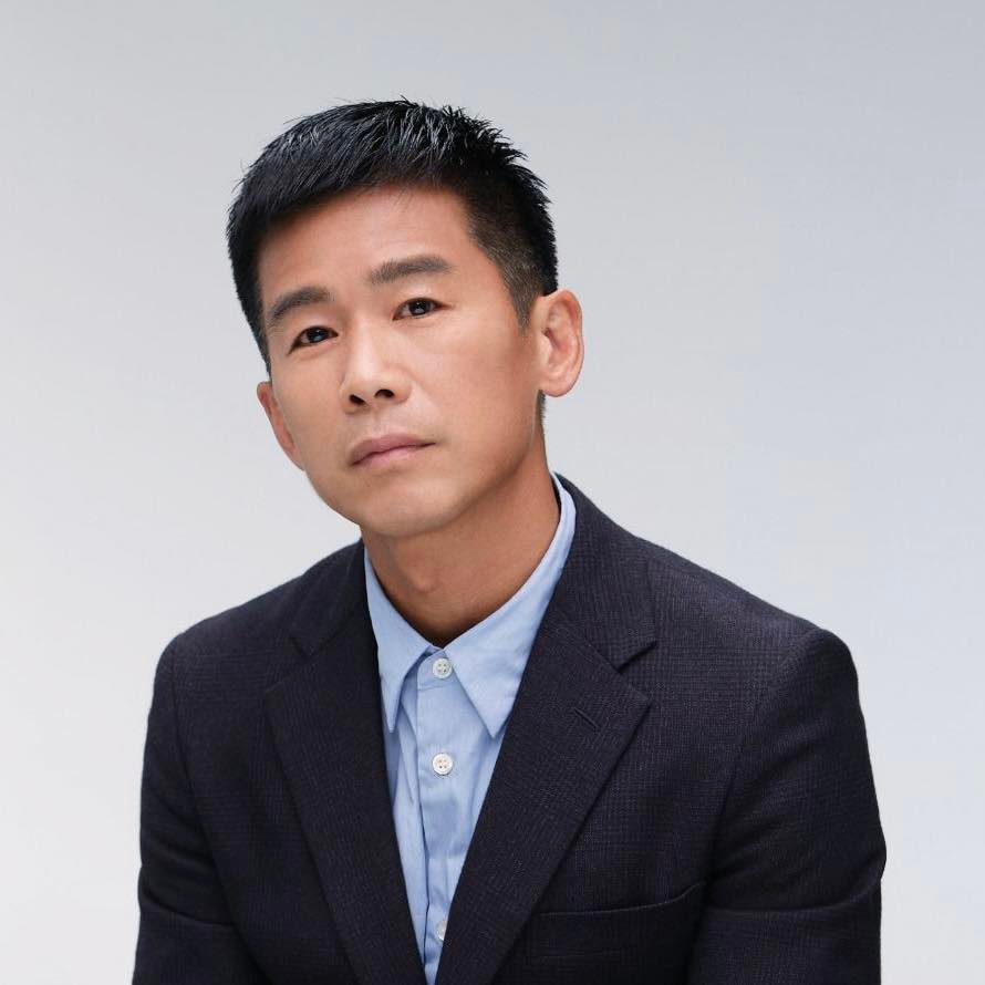 港疫情严峻丨林海峰开麦心慌慌  塑料箱套头自保