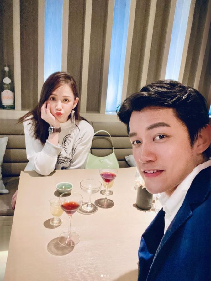 男友亲掌厨3道菜太惊艳 　陈乔恩捧红酒等投喂