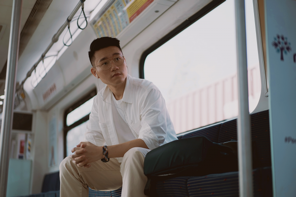 组团不成渐行渐远 郑仲杰车子1首歌释前嫌