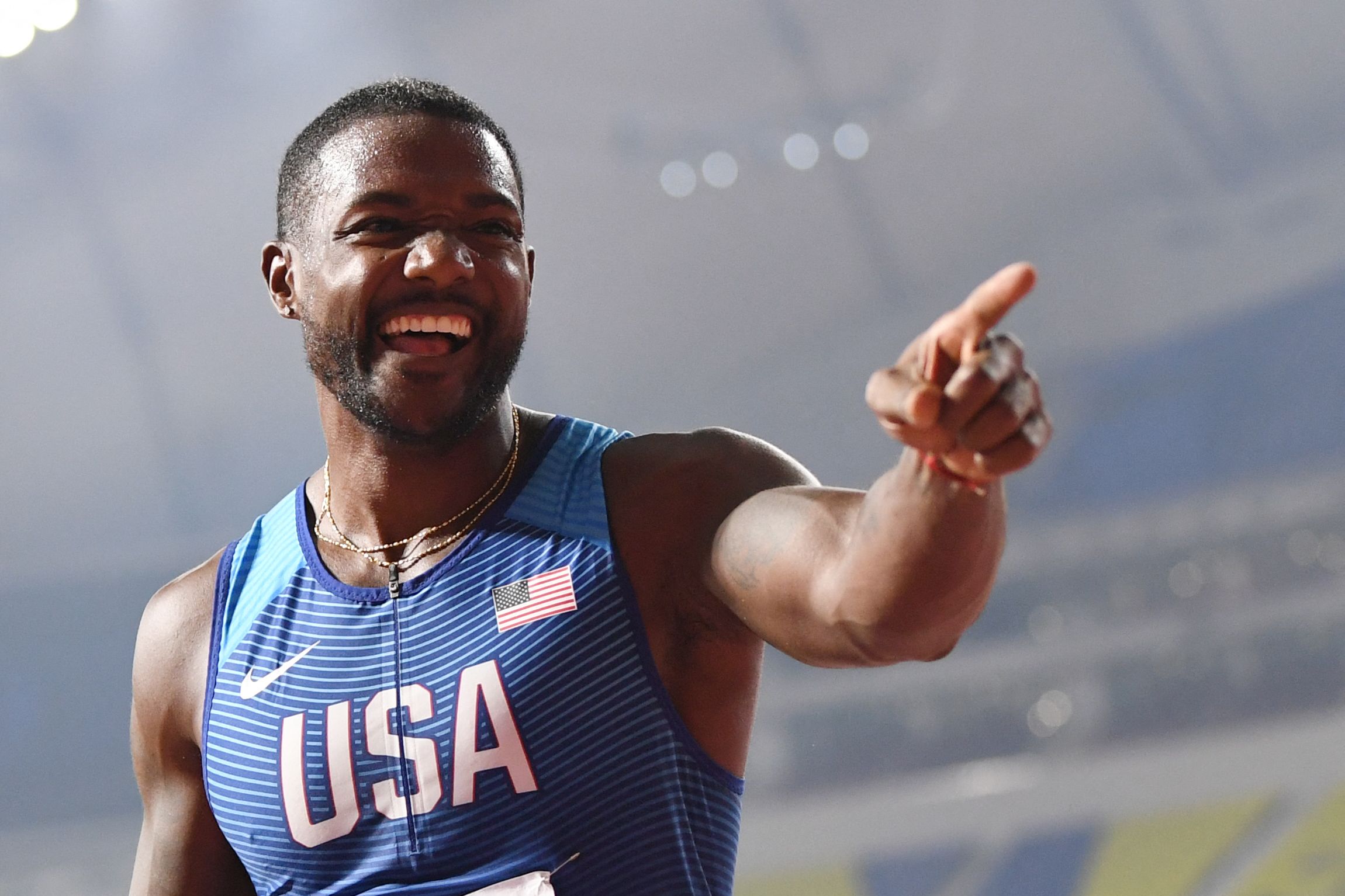 结束传奇与争议生涯 加特林退役致敬跑道