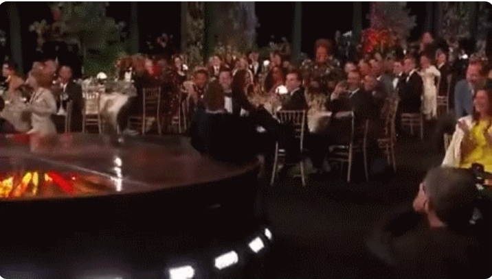 美国演员工会奖|与郑好娟改写纪录 李政宰封帝喊:出大事了