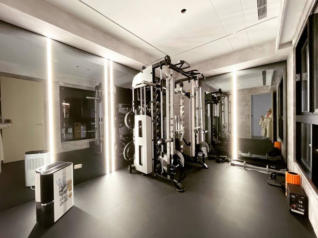 许维恩100坪豪宅曝光  1个马桶要价近2万