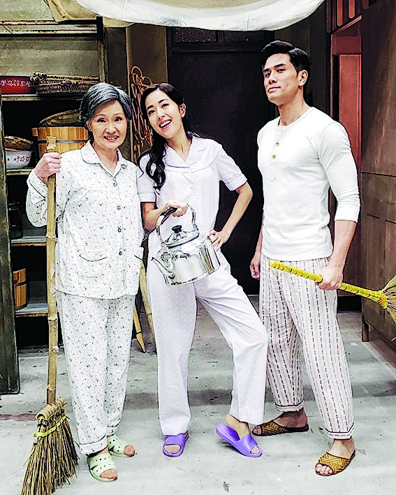 跑车接载伍允龙爆绯闻 唐诗咏:不用小题大做