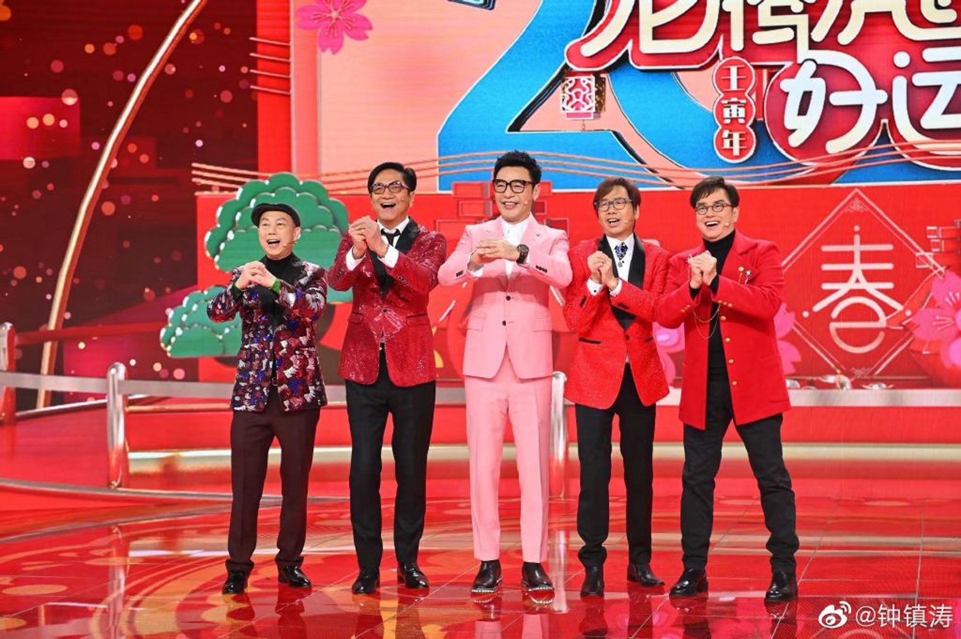 钟镇涛经历破产华丽翻身 上海豪宅替梁家辉庆生