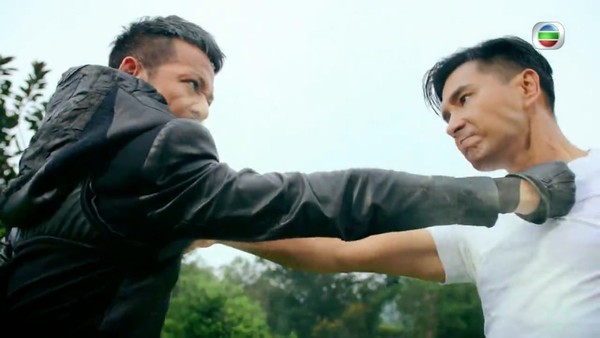 陈展鹏领便当《铁拳》烂尾挨轰.网嘲：打不齐3剂疫苗	