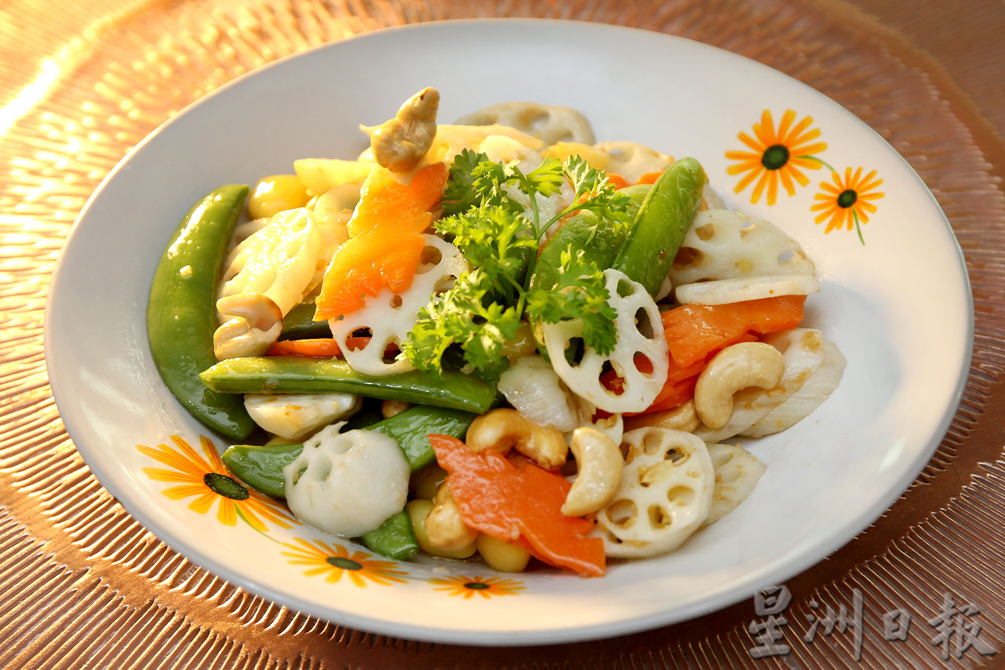 霹:新年备稿/【一家之煮】夫妻掌厨烹40人份年夜饭 家乡菜肴抚慰思乡情结