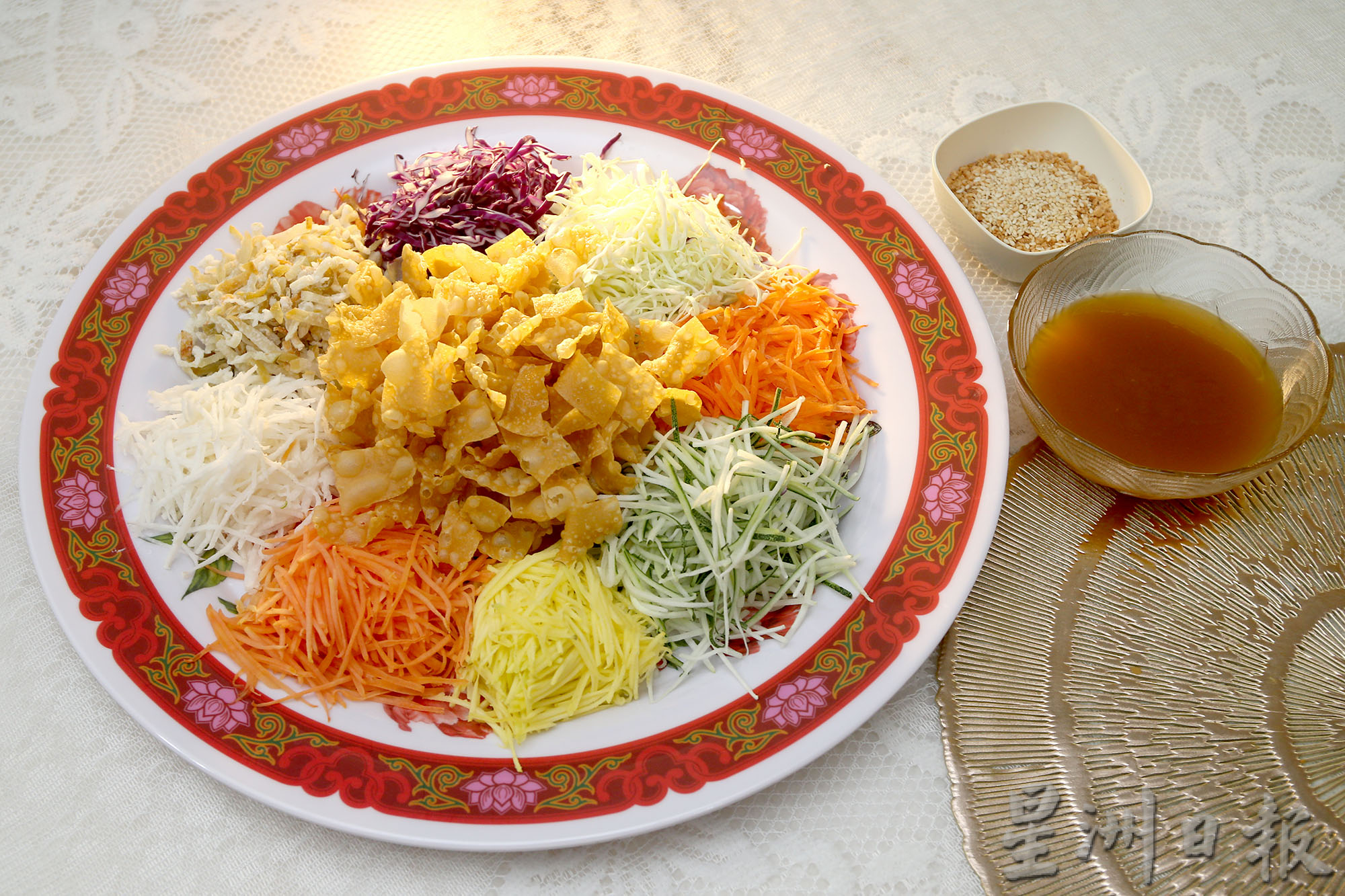 霹:新年备稿/【一家之煮】夫妻掌厨烹40人份年夜饭 家乡菜肴抚慰思乡情结