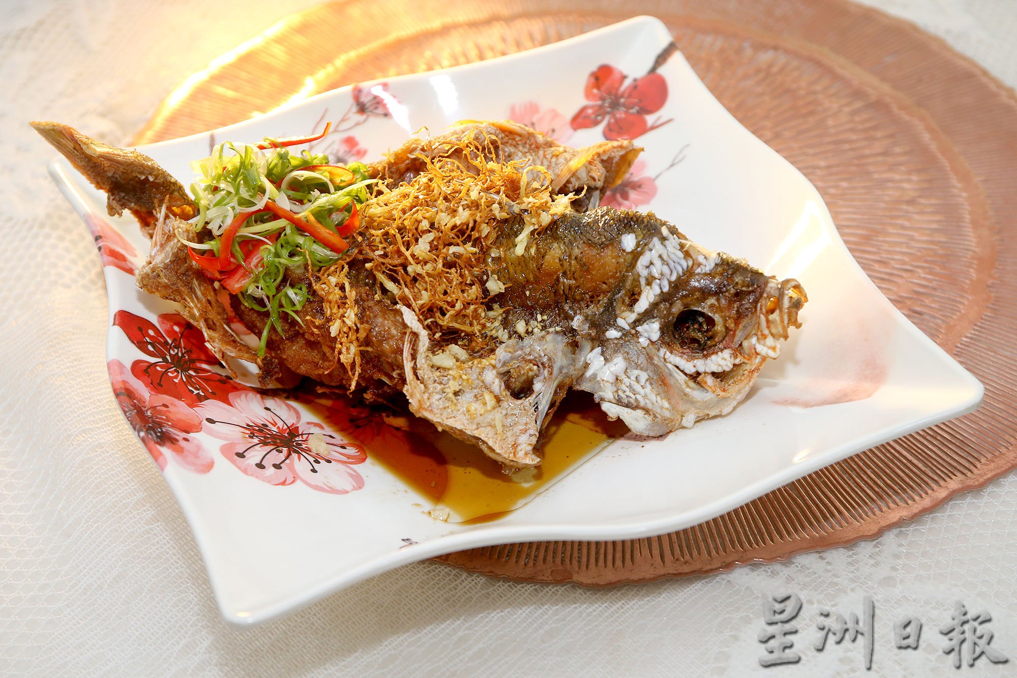 霹:新年备稿/【一家之煮】夫妻掌厨烹40人份年夜饭 家乡菜肴抚慰思乡情结