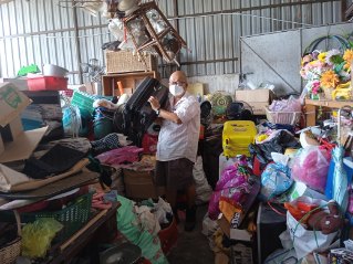 霹:版头/疫情下环保回收业者防疫倍加小心