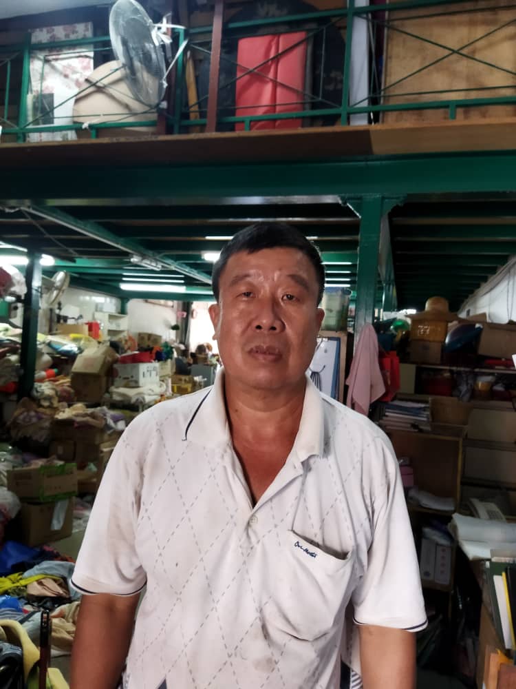 霹:版头/疫情下环保回收业者防疫倍加小心