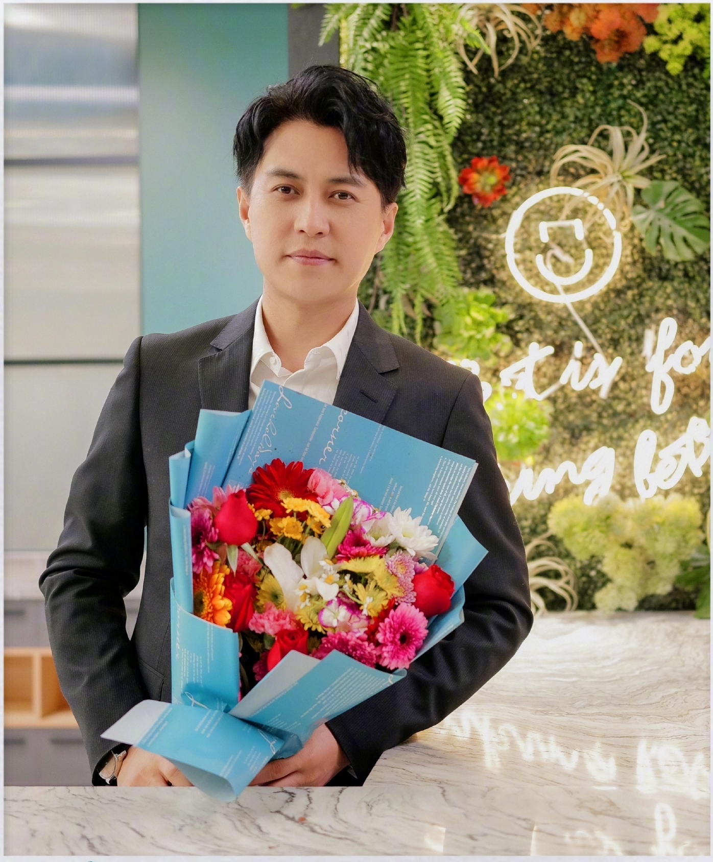 靳东被造谣拖欠剧组300多人工资 气炸亲上火线:绝不容忍