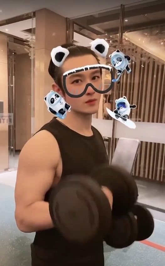 黄晓明离婚2周爆新恋情 蒋欣5个字秒揭真相