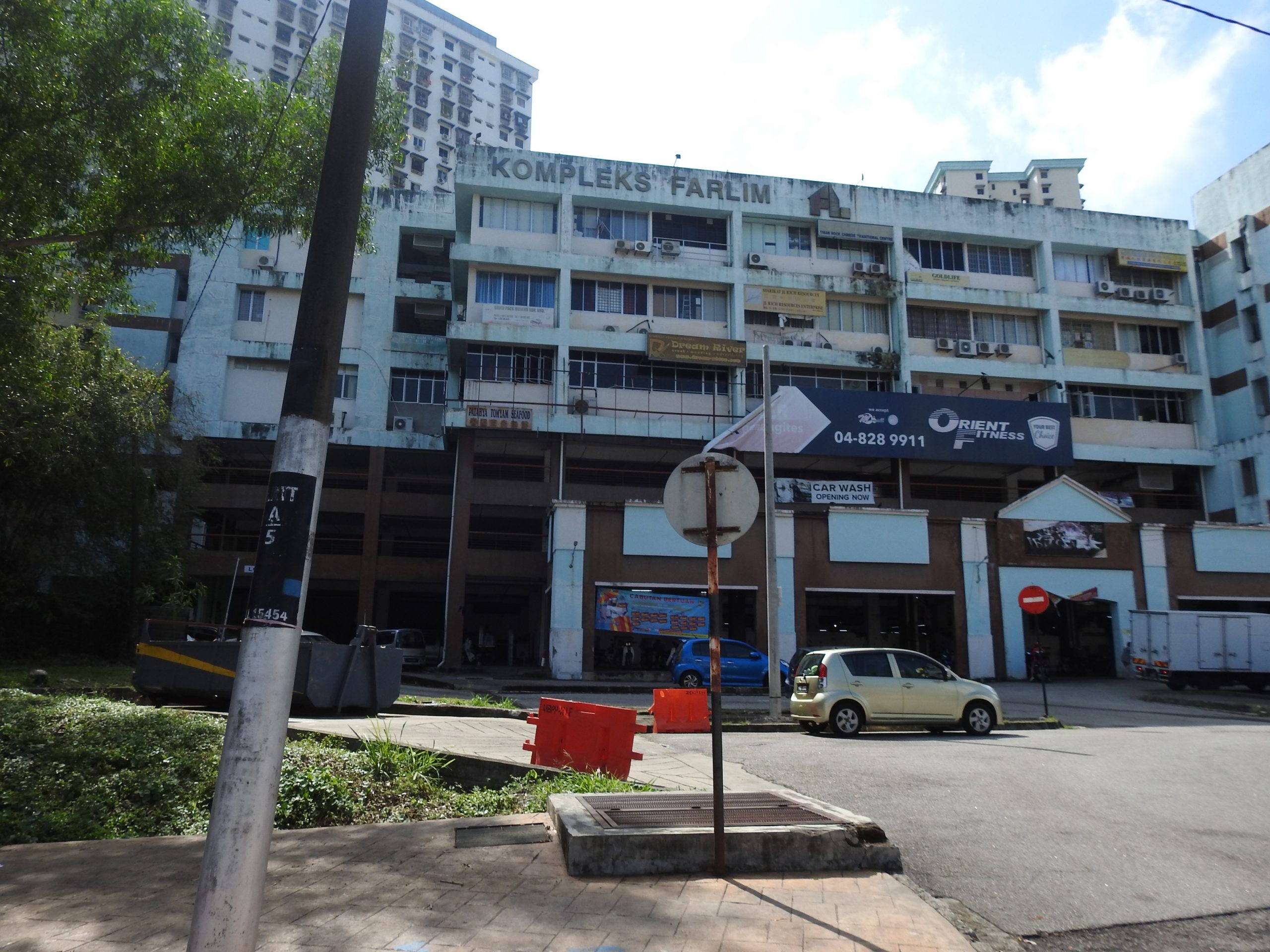 （大北马）发林新市镇巴刹生意差，小贩希望豁免警卫负担