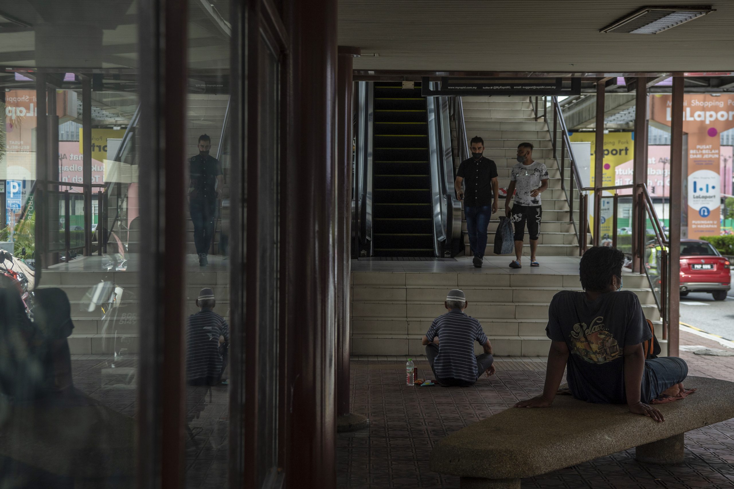 （大都会）/封面/跟进吉隆坡乞丐问题/12图