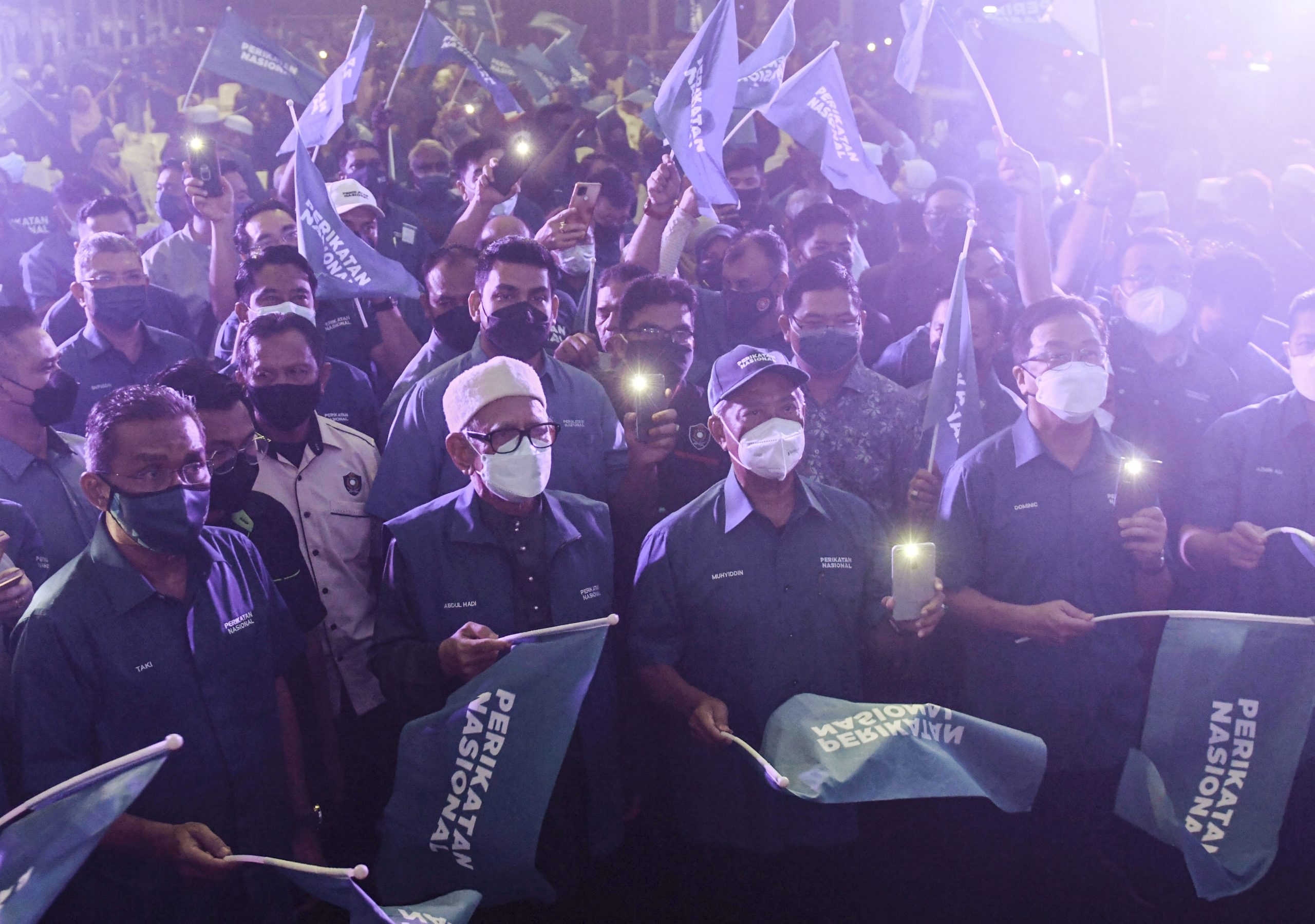 (未签发)国:慕尤丁:巫统执政导致国家财务危机,随时被邻国超越