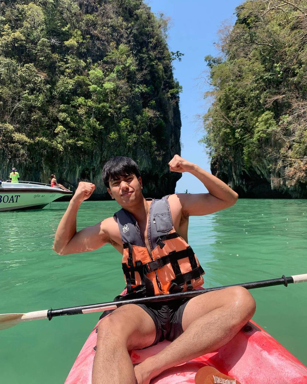 25岁Beam猝逝前一天还在踢足球 家属要求验尸