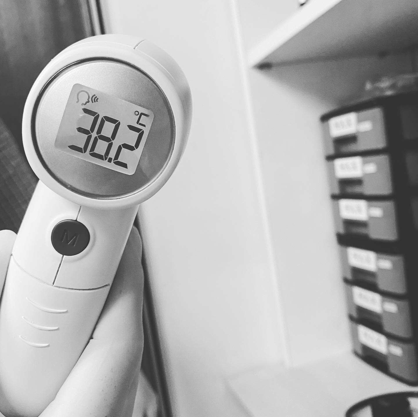 4次快筛呈阴性 MELODY DJ温慧茵做PCR转阳