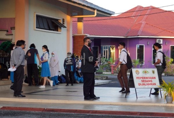 SPM来了 | 玻州15%监考老师 2.3%考生确诊或隔离 SPM来了 | 玻州15%监考老师 2.3%考生确诊或隔离