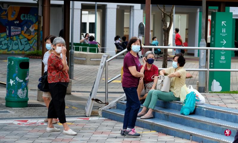 ​李显龙：大步迈向与冠病共存 不等于全面放宽措施