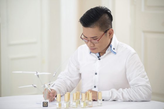 【百味人生/03】香水调香师李骏逸──客制城市的独特香味