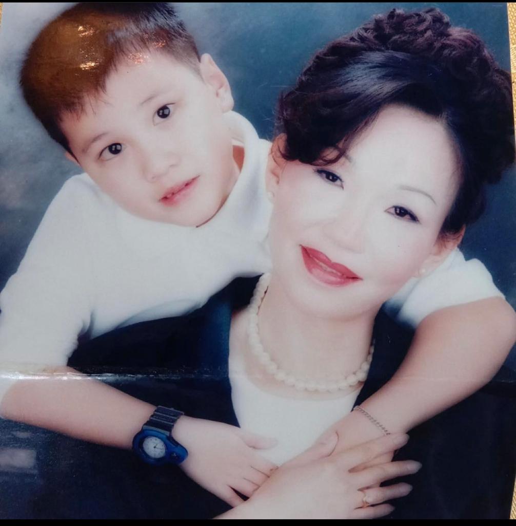 三八妇女节系列(下):不畏艰辛做好服务 大体化妆师独当一面