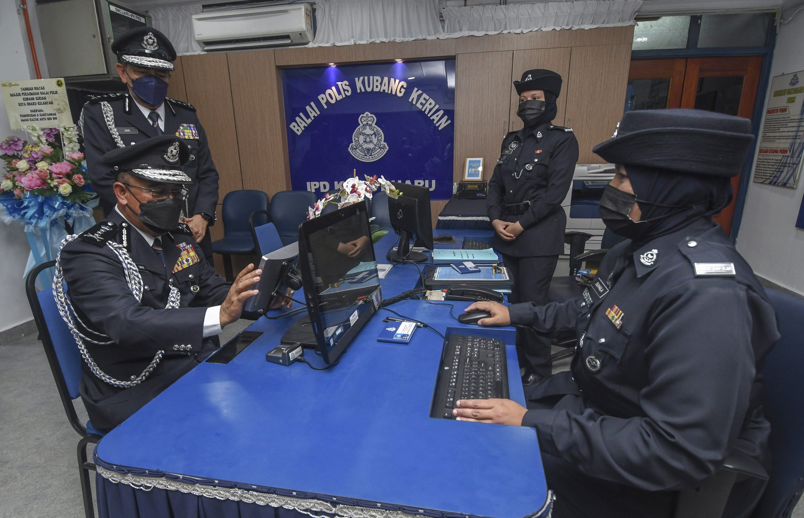 東:丹州警方將與各地方政府合作,以監督州內所有齋戒月市集的小販及訪客遵守防疫標準作業程序。