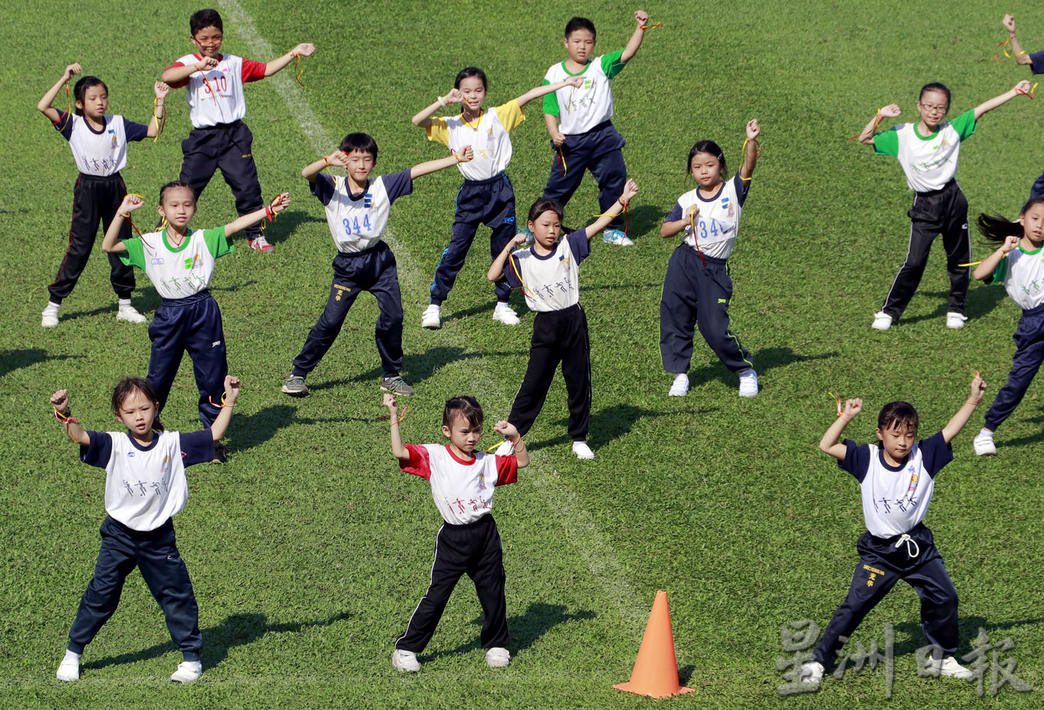 东：新学年恢复课外活动