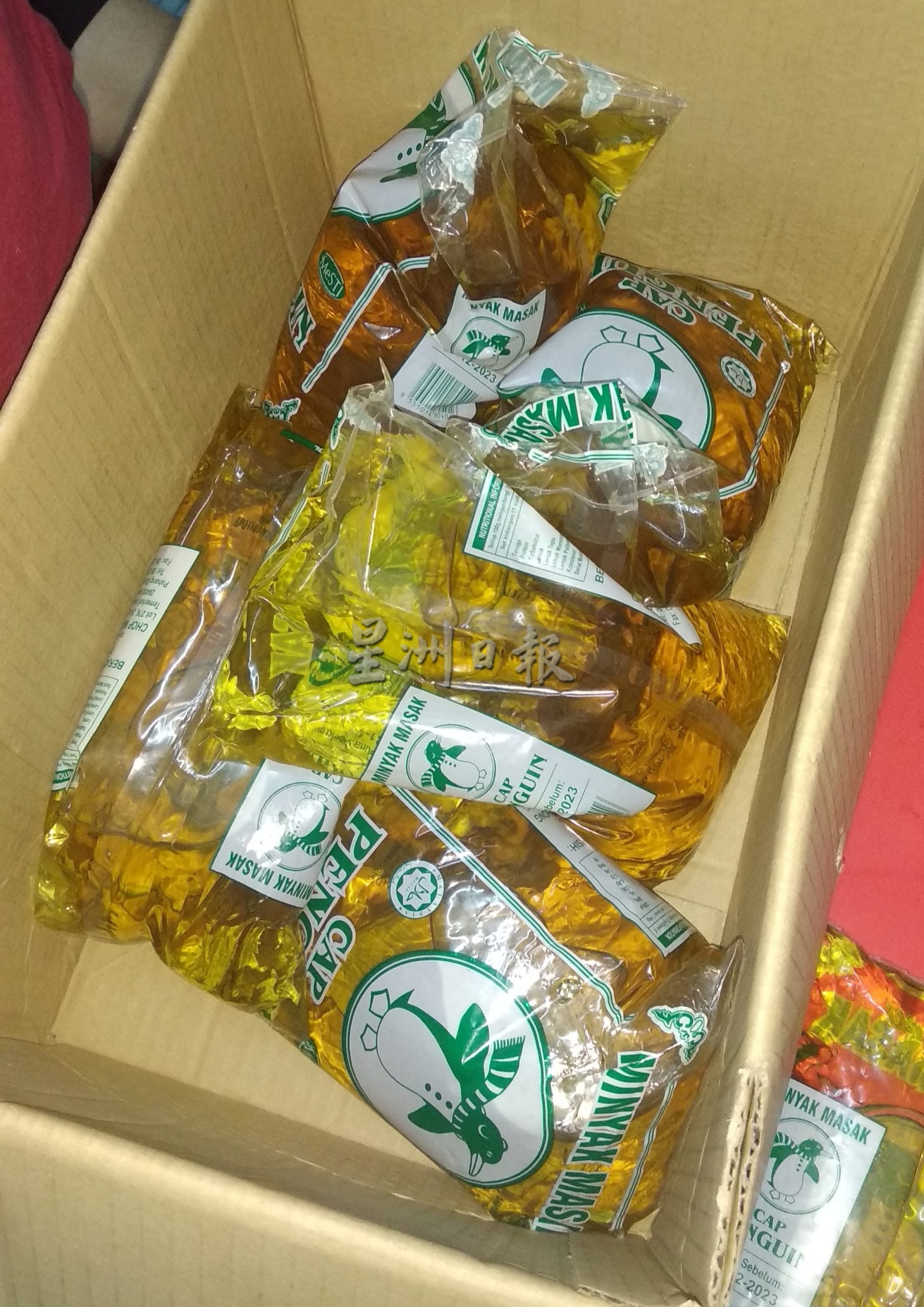 东:淡属区市面上1公斤包装食油再现短缺。