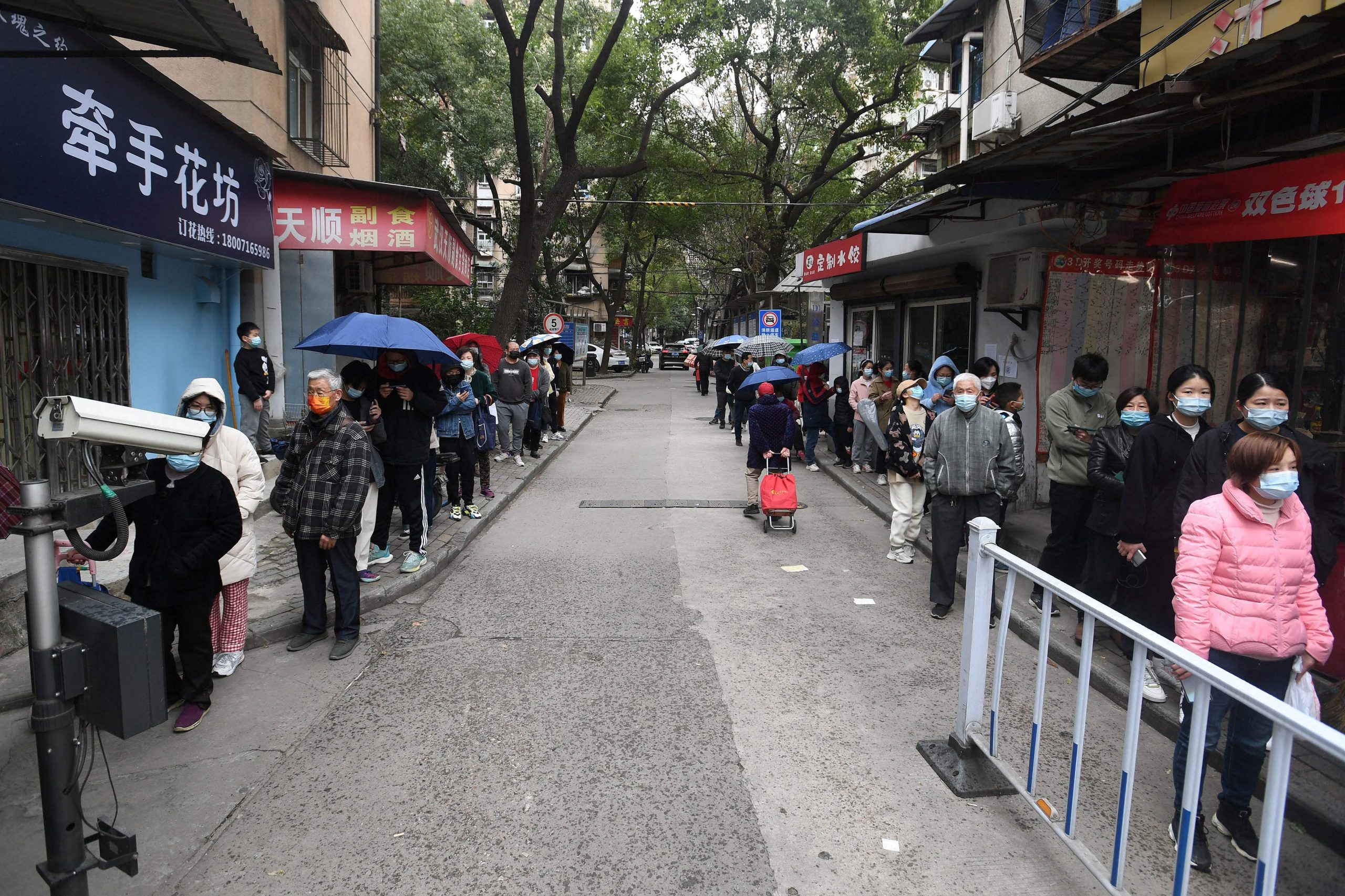 中国增327宗确诊 214宗是本土病例