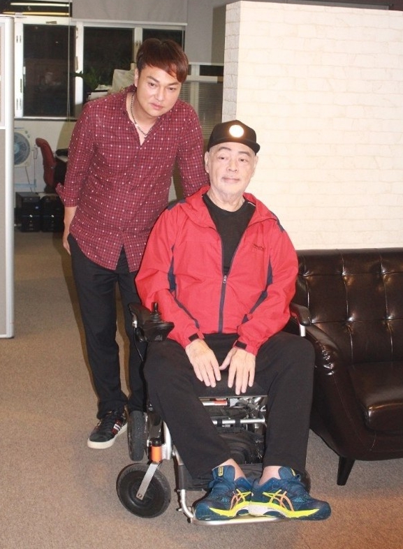 众星拍片集气送祝福 张伟文情况回稳