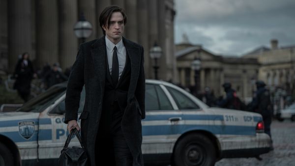 俄乌开战|华纳跟进制裁 《蝙蝠侠》闪电宣布俄罗斯不上映