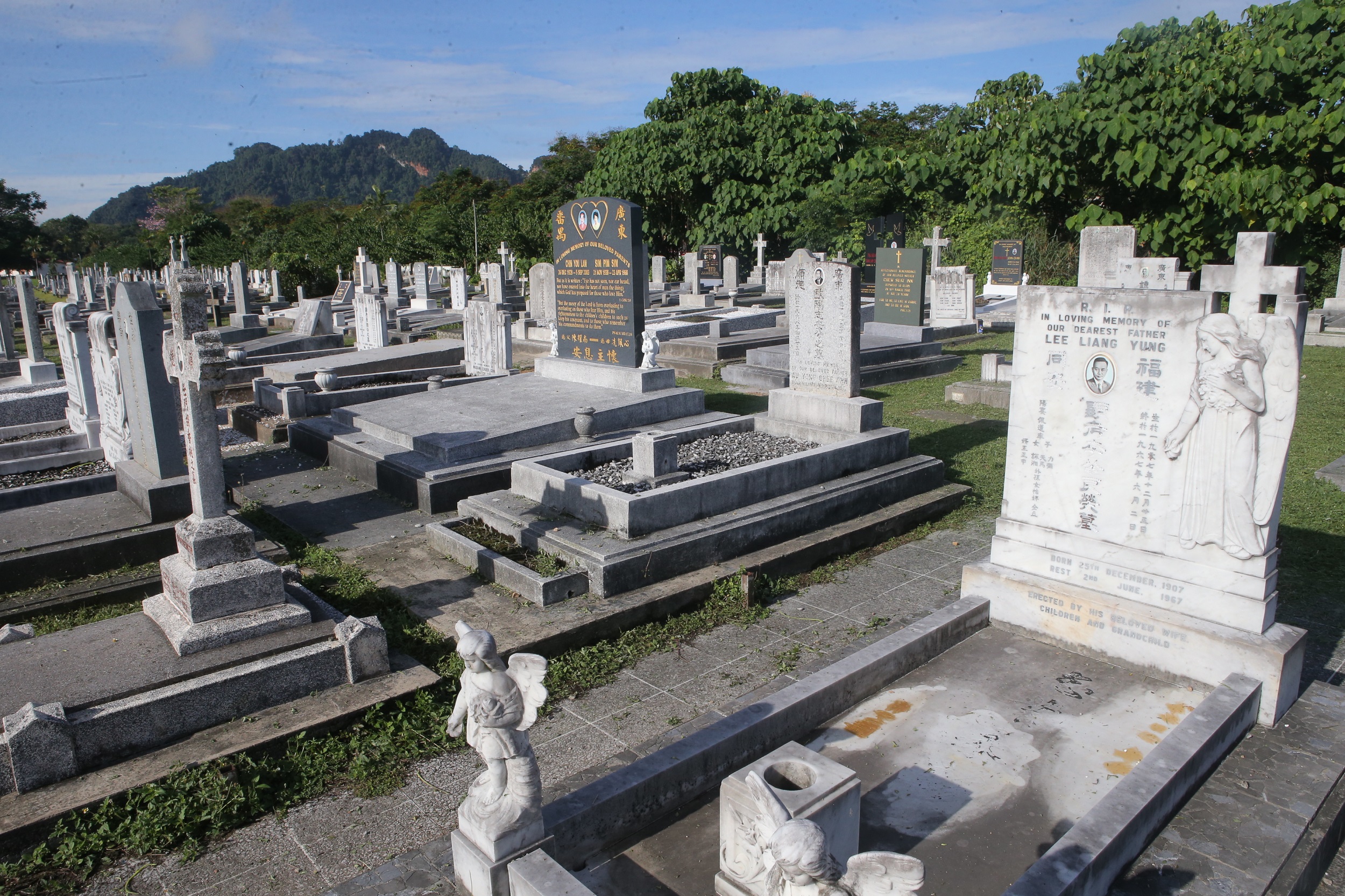 全国版/生平被淡忘 李良荣将军长眠怡保