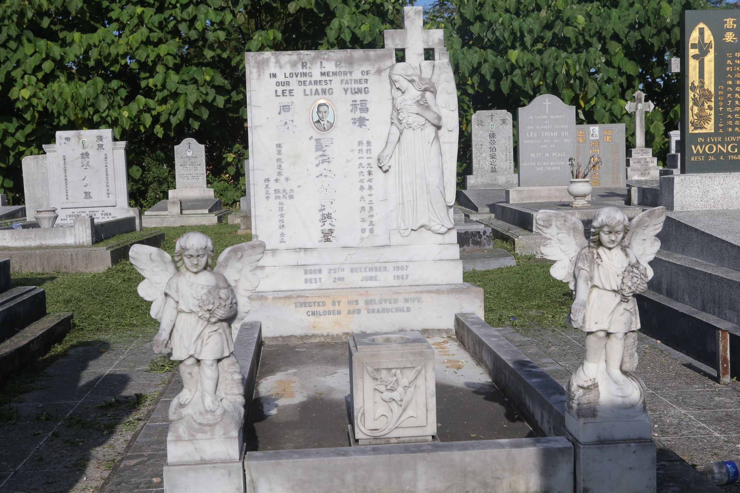 全国版/生平被淡忘 李良荣将军长眠怡保