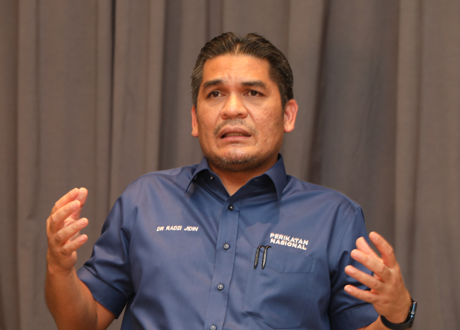 全国：教育部长：适当时机公布全面开放学校的日期，不设儿童最低接种率