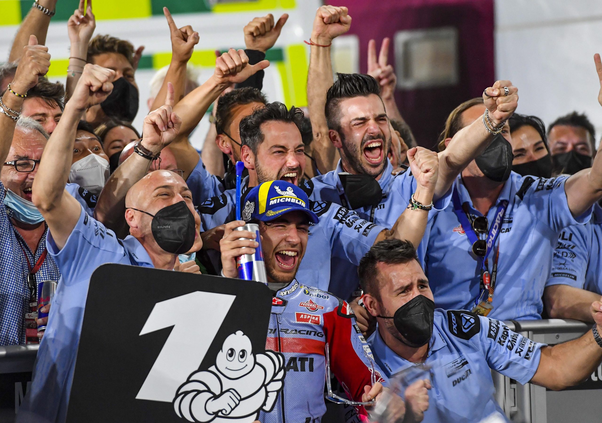 冠军献给已故老板  （巴斯迪亚尼尼）封王落泪