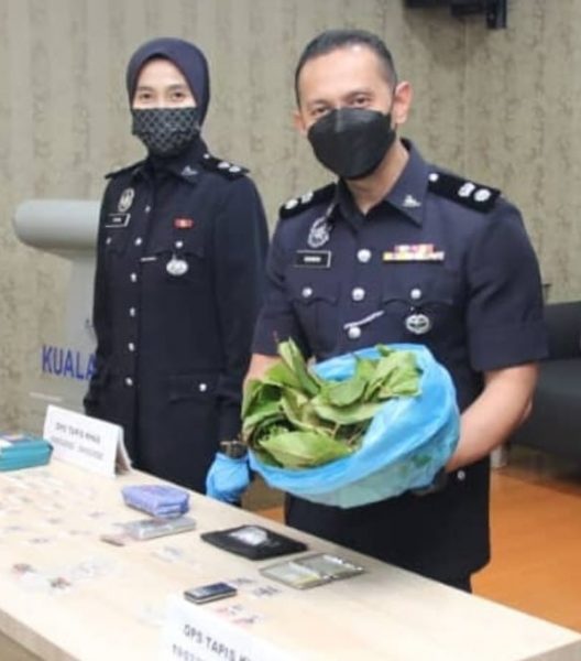 可做后面版头-大都会：瓜冷警方特别过滤行动捉17人及价值3900各类毒品