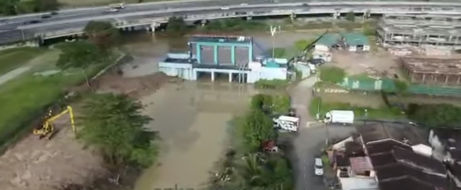 大都会/副文/跟进水灾