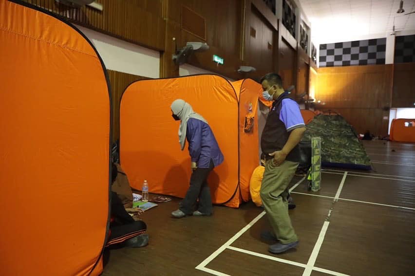 大都会/副文/跟进水灾