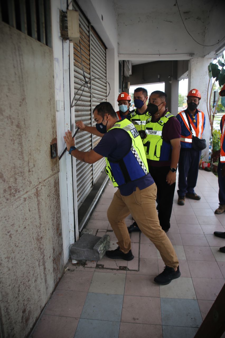 大都会/警方联合国能展开断电行动,以铲除线上赌博中心!