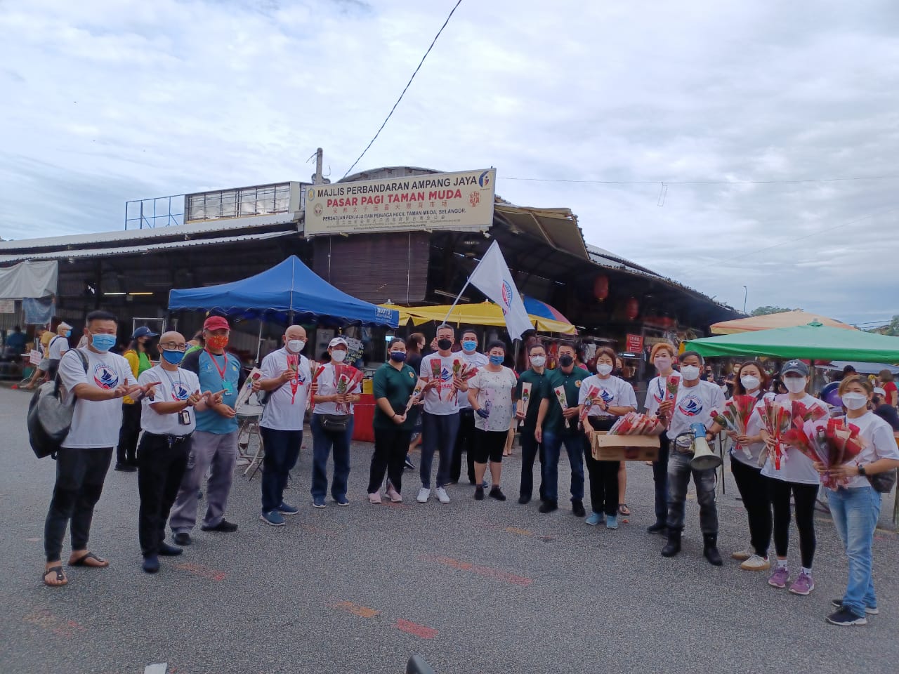 大都会/黎潍裮说,太子园为食街冷岳2滤水站水管驳接工程会在本周内完成