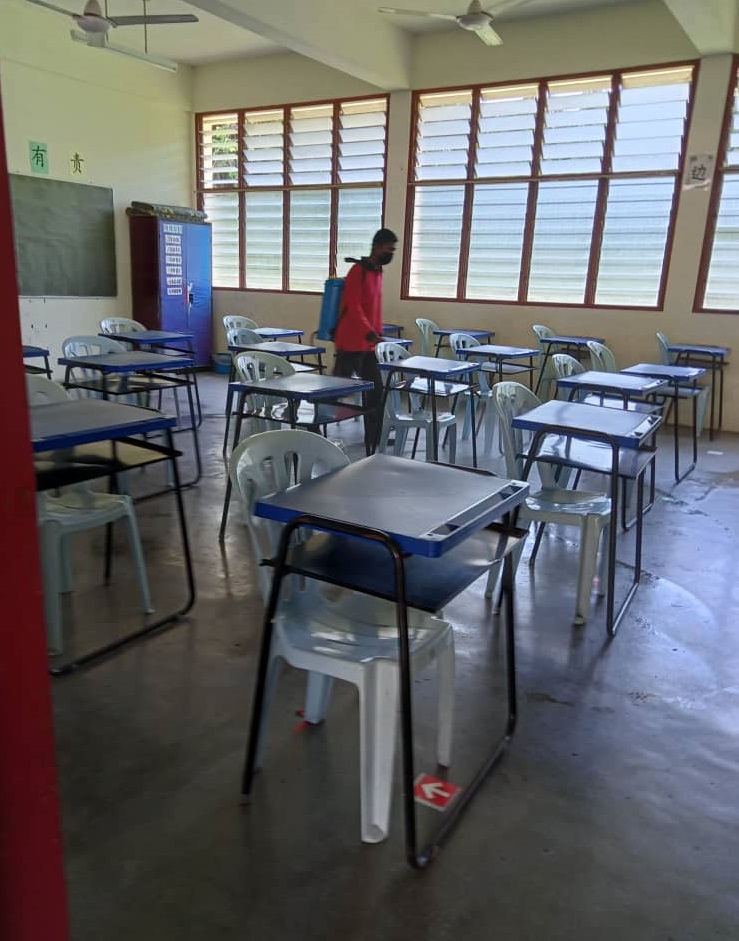 大霹雳时事焦点／学校消毒 买校服理发  我们准备好开学了 