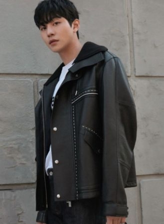 安孝燮《相亲》人气飙  IG涨粉破500万