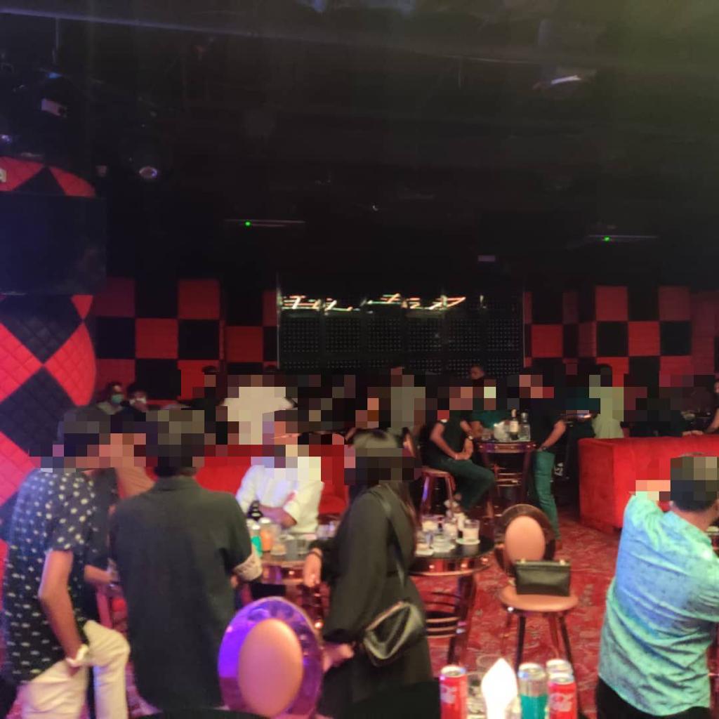 已签发/金马警方取缔夜店·58人接1000令吉罚单