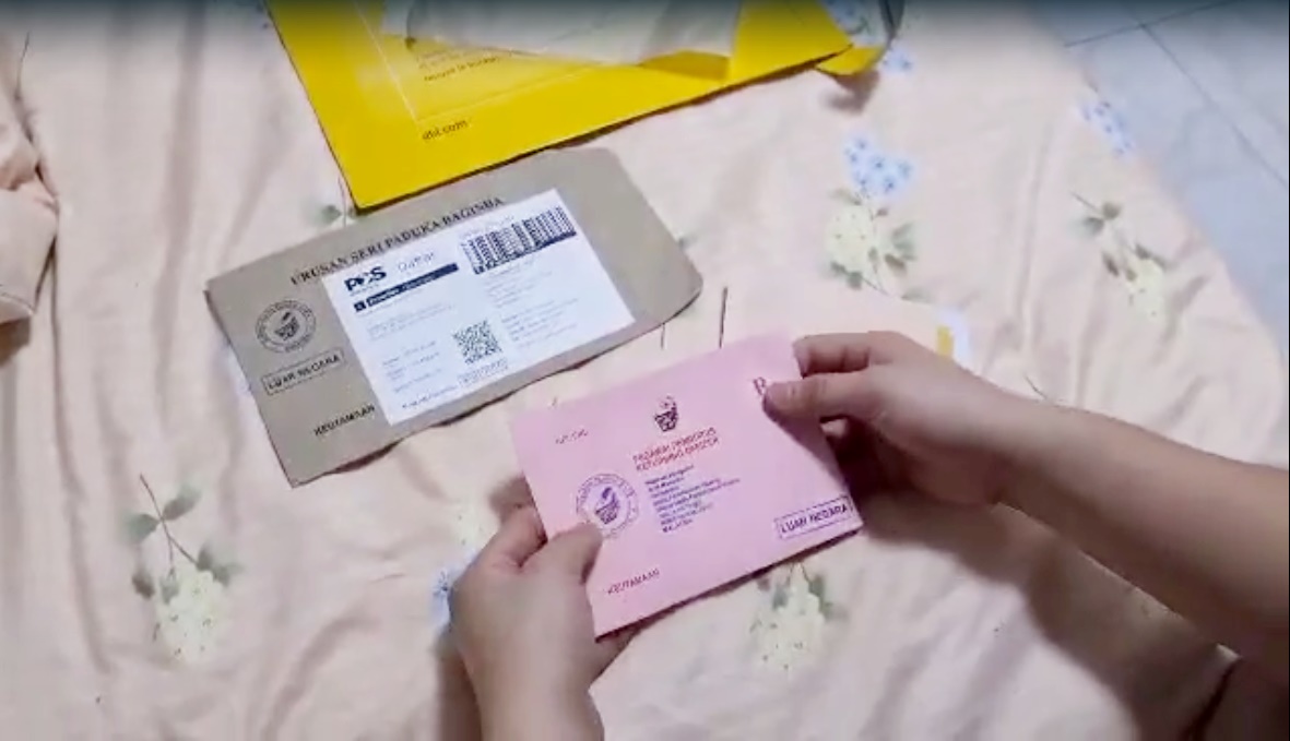 **已签发（请置头条）**柔：封面：【特稿】：游子心系家乡履行公民责任，回乡投票、邮寄选票