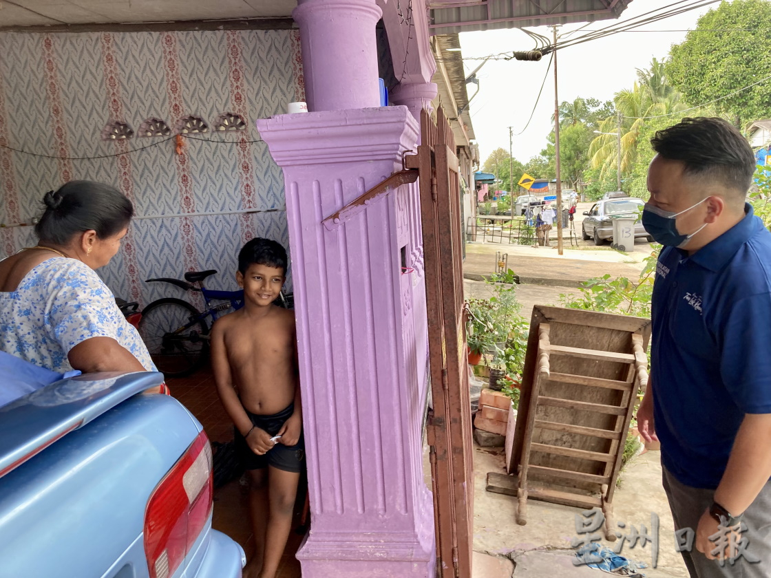 **已签发（请置头条）**柔：封面：主文：州选面面观：【特稿】：彼咯选情未热佳南火力最大，双轨电动火车计划成首波交战课题