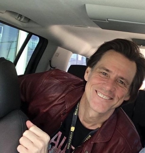 恶心韦尔打人还获欢呼 占基利:是我求偿8亿