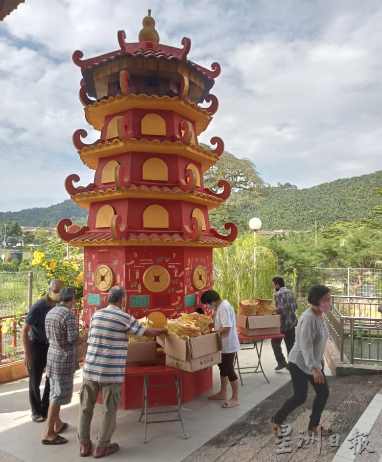 惊蛰日打小人 善信祈求消灾解厄