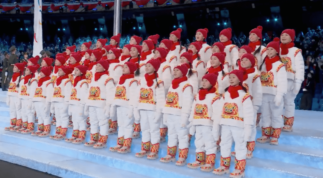 把山区孩子送上冬奥舞台的邓老师走了 她的歌声与爱还在