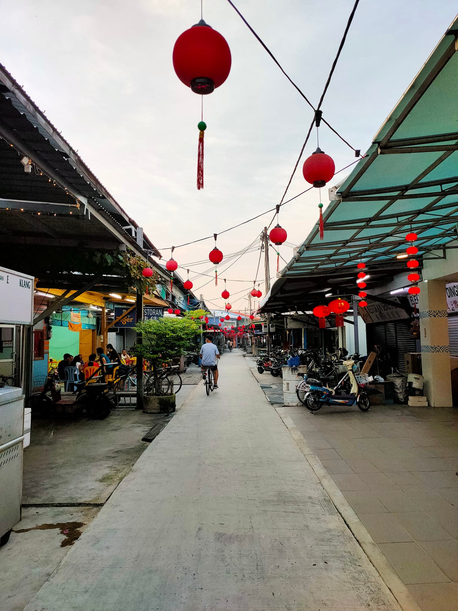 (早报头)大都会/吉胆岛积极推广环保活动,以摆脱垃圾困境!