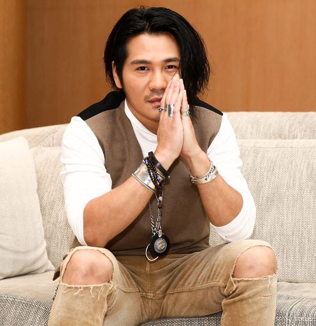 曹格深夜暴走呛蓝心湄 “可以不要带我老婆出去人是男人吗”